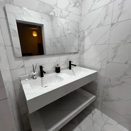 Luxury Wadi Front Apartment 2,3,5 Nizwa Exterior photo