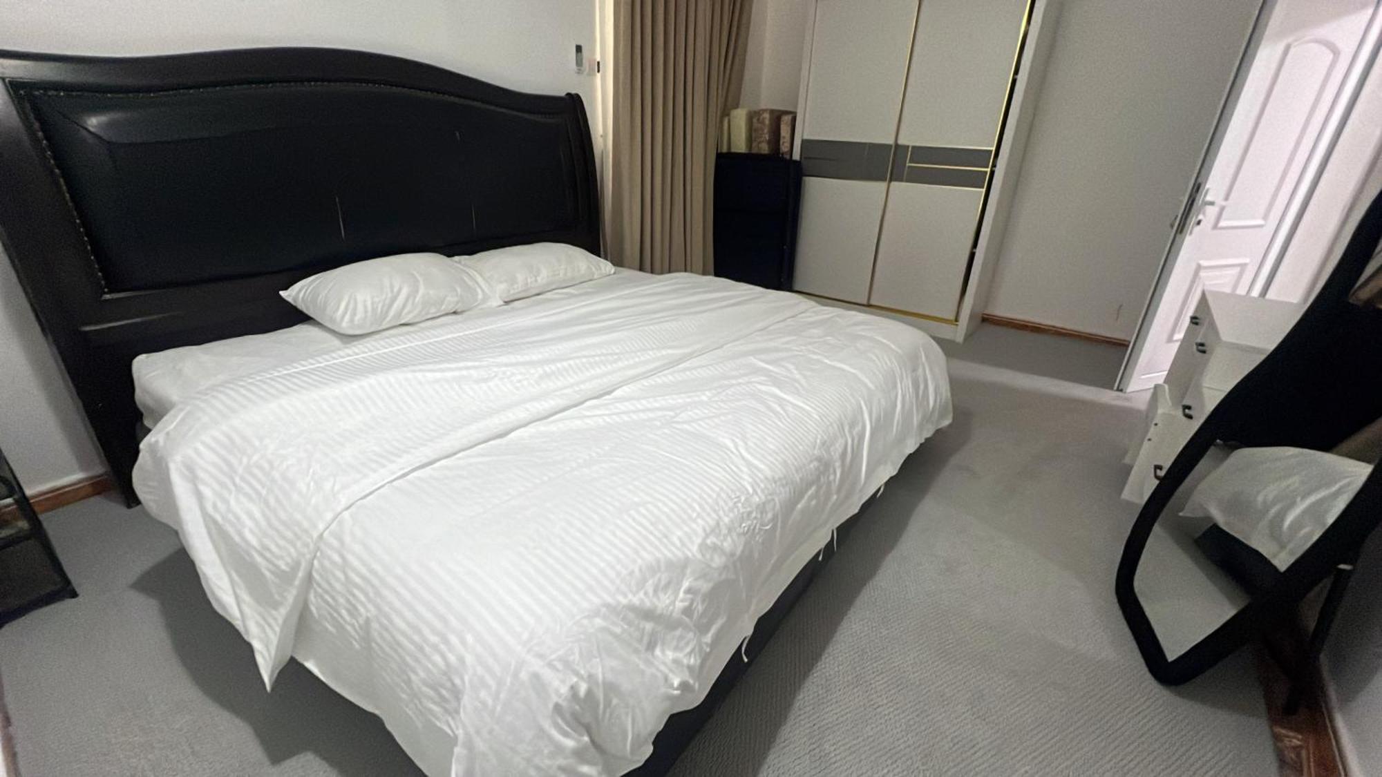Luxury Wadi Front 2,3,5 Apartment